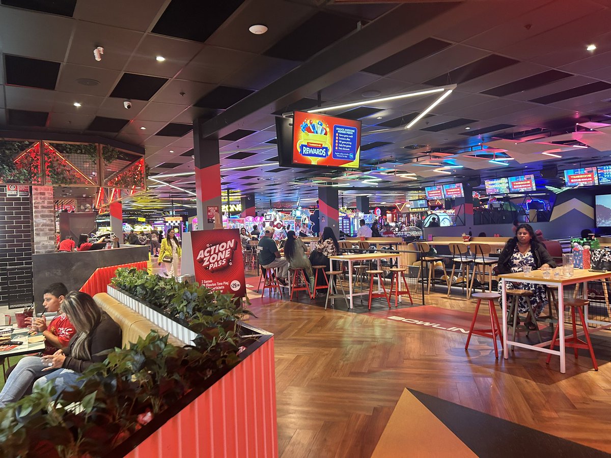 Tydan_Qu20's tweet image. Timezone and Zone Bowling Blacktown #timezone #zonebowling #sydney #australia