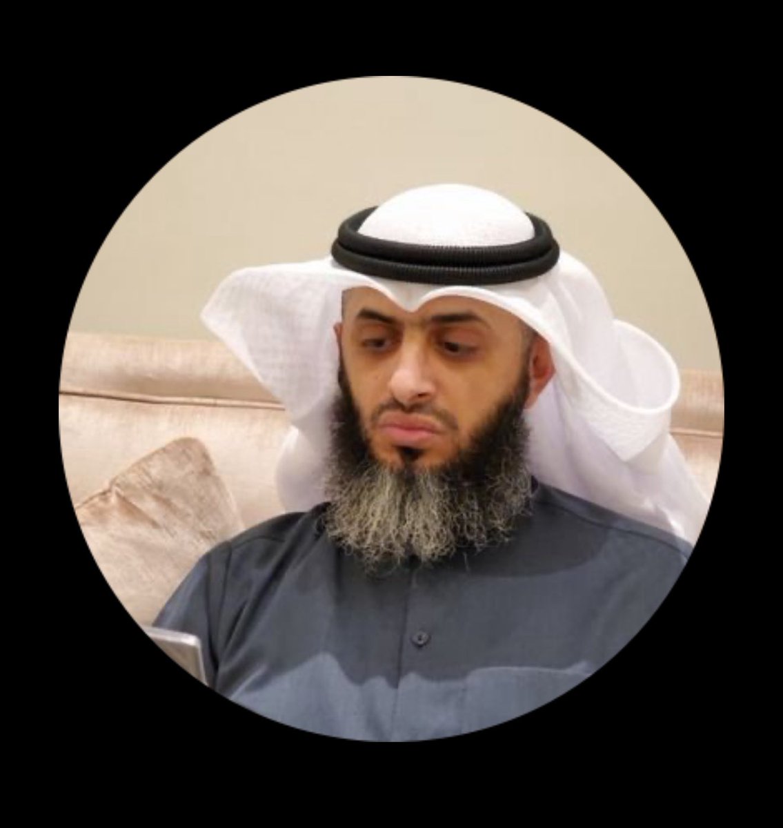 تخيلوا هالاشخاص.. من بداية هذا الشهر الفضيل والايام المباركة تركوا الادعية والاذكار وتفرغوا 
لنايف نهار !؟
ولا تغريدة عن الحج وفضل هذه الايام!؟