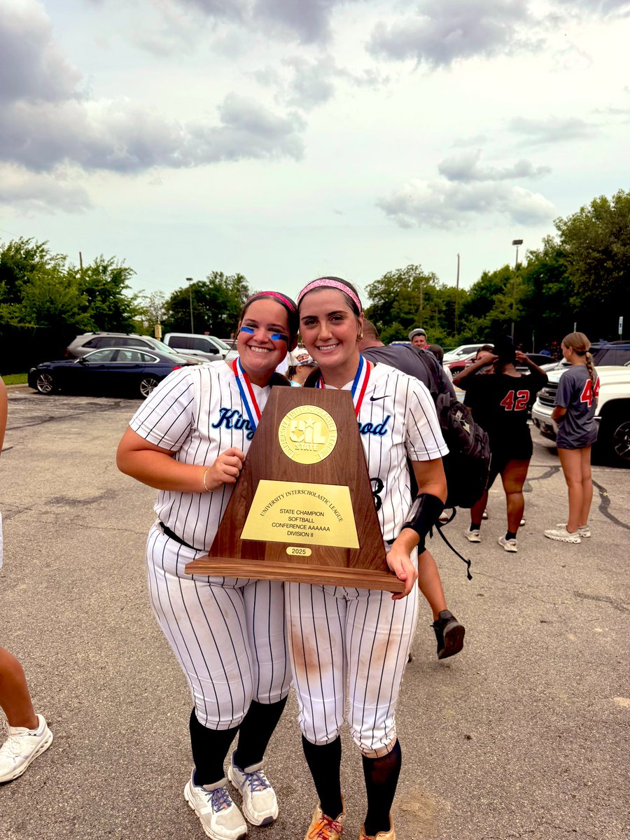 lyndsie gilman (@lyndsiegilman34) on Twitter photo State Champions! 💗💗 Blessed to be apart of such an amazing team! <a href="/KingwoodSB/">Kingwood HS Softball</a> <a href="/PlocheckRobert/">Robert Plocheck</a> <a href="/HumbleISD/">Humble ISD</a> State Champions! 💗💗 Blessed to be apart of such an amazing team! <a href="/KingwoodSB/">Kingwood HS Softball</a> <a href="/PlocheckRobert/">Robert Plocheck</a> <a href="/HumbleISD/">Humble ISD</a>