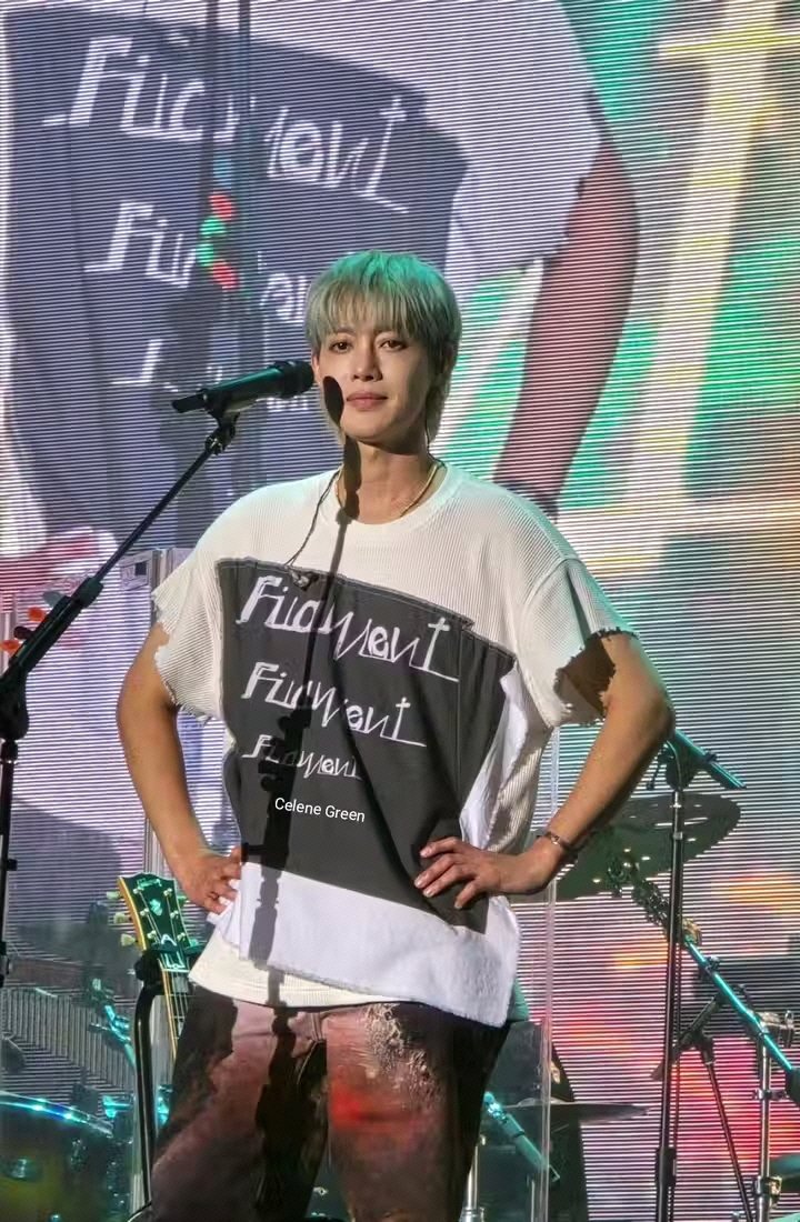 HeneciaW's tweet photo. Filament Tailandia 
#KIMHYUNJOONG #Filament_Bangkok #KPOP 
@khj_heneciatwt https://t.co/5B4momm7sk