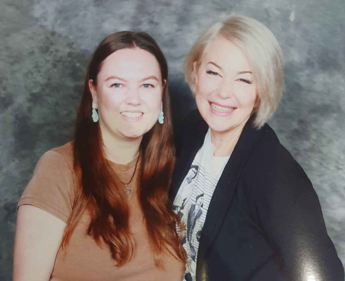 Rachel Dickison, Artist tweet media