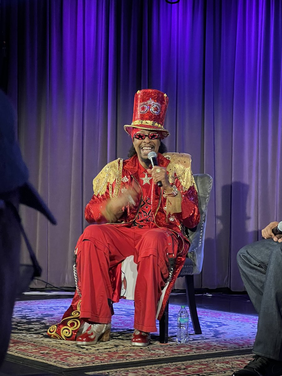 Dena 🟦🎗️🏃🏻‍♀️🍷🌊 tweet media