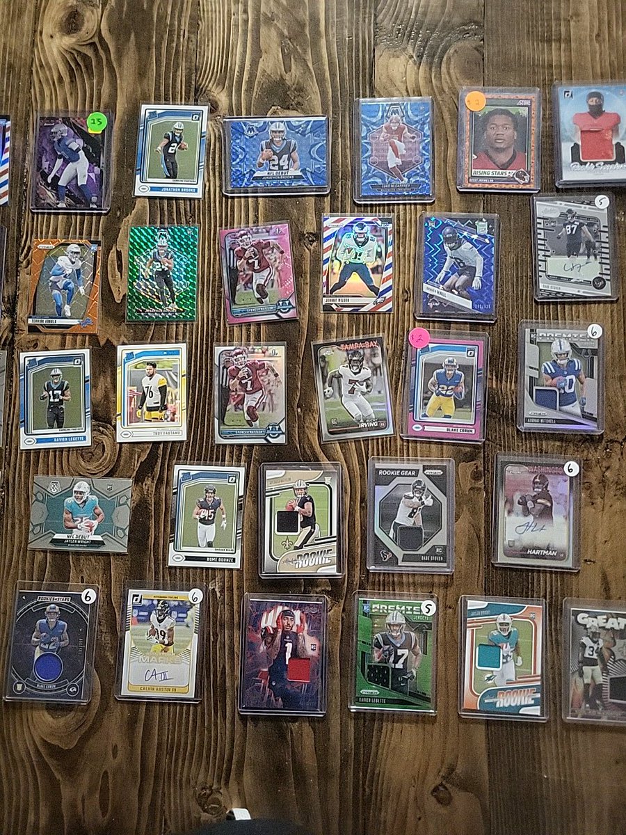 raphins2's tweet photo. SPORTS CARD ROOKIE LOT https://t.co/ZvD6q4ydPL
