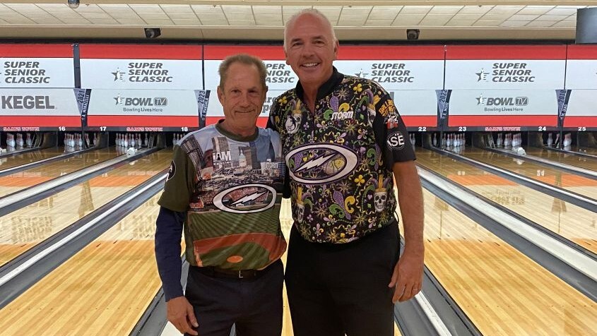 USBC's tweet photo. Pete Weber and John Burkett will be the No. 1 and No. 2 seeds respectively for Sunday's main stepladder finals at the 2025 USBC Super Senior Classic.
Full story: https://t.co/QEzHopX6sl
Tune in to BowlTV Sunday to catch all the action live.
#SuperSeniorClassic #BowlTV https://t.co/NvNfUt1nQR