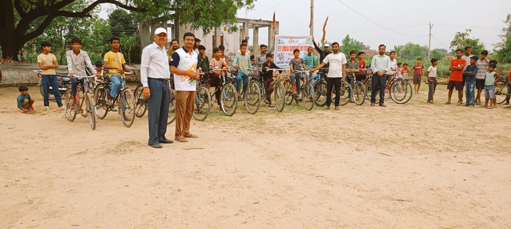 NYK-MY Bharat Shahjahanpur (U.P.) (@nykspn) on Twitter photo #SundaysOnCycle organised with enthusiastic participation of #MYBharat volunteers #PedaltoFitness #FitIndia <a href="/mybharatgov/">Mera Yuva Bharat - MY Bharat</a> <a href="/MYBharatHQ/">MYBharat HQ</a> <a href="/mybharat_up/">MYBharat Uttar Pradesh</a> <a href="/mansukhmandviya/">Dr Mansukh Mandaviya</a> <a href="/khadseraksha/">Raksha Khadse</a> <a href="/dmupsha/">DM SHAHJAHANPUR</a> <a href="/OfficeOf_MM/">Office of Dr Mansukh Mandaviya</a> <a href="/CdoShahjahanpur/">CDO SHAHJAHANPUR</a> <a href="/FitIndiaOff/">Fit India Movement</a> <a href="/SureshKKhanna/">рд╕реБрд░реЗрд╢ рдХреБрдорд╛рд░ рдЦрдиреНрдирд╛</a> <a href="/NITKM2021/">Nitesh Kumar Mishra</a> <a href="/Media_SAI/">SAI Media</a> #SundaysOnCycle organised with enthusiastic participation of #MYBharat volunteers #PedaltoFitness #FitIndia <a href="/mybharatgov/">Mera Yuva Bharat - MY Bharat</a> <a href="/MYBharatHQ/">MYBharat HQ</a> <a href="/mybharat_up/">MYBharat Uttar Pradesh</a> <a href="/mansukhmandviya/">Dr Mansukh Mandaviya</a> <a href="/khadseraksha/">Raksha Khadse</a> <a href="/dmupsha/">DM SHAHJAHANPUR</a> <a href="/OfficeOf_MM/">Office of Dr Mansukh Mandaviya</a> <a href="/CdoShahjahanpur/">CDO SHAHJAHANPUR</a> <a href="/FitIndiaOff/">Fit India Movement</a> <a href="/SureshKKhanna/">рд╕реБрд░реЗрд╢ рдХреБрдорд╛рд░ рдЦрдиреНрдирд╛</a> <a href="/NITKM2021/">Nitesh Kumar Mishra</a> <a href="/Media_SAI/">SAI Media</a>
