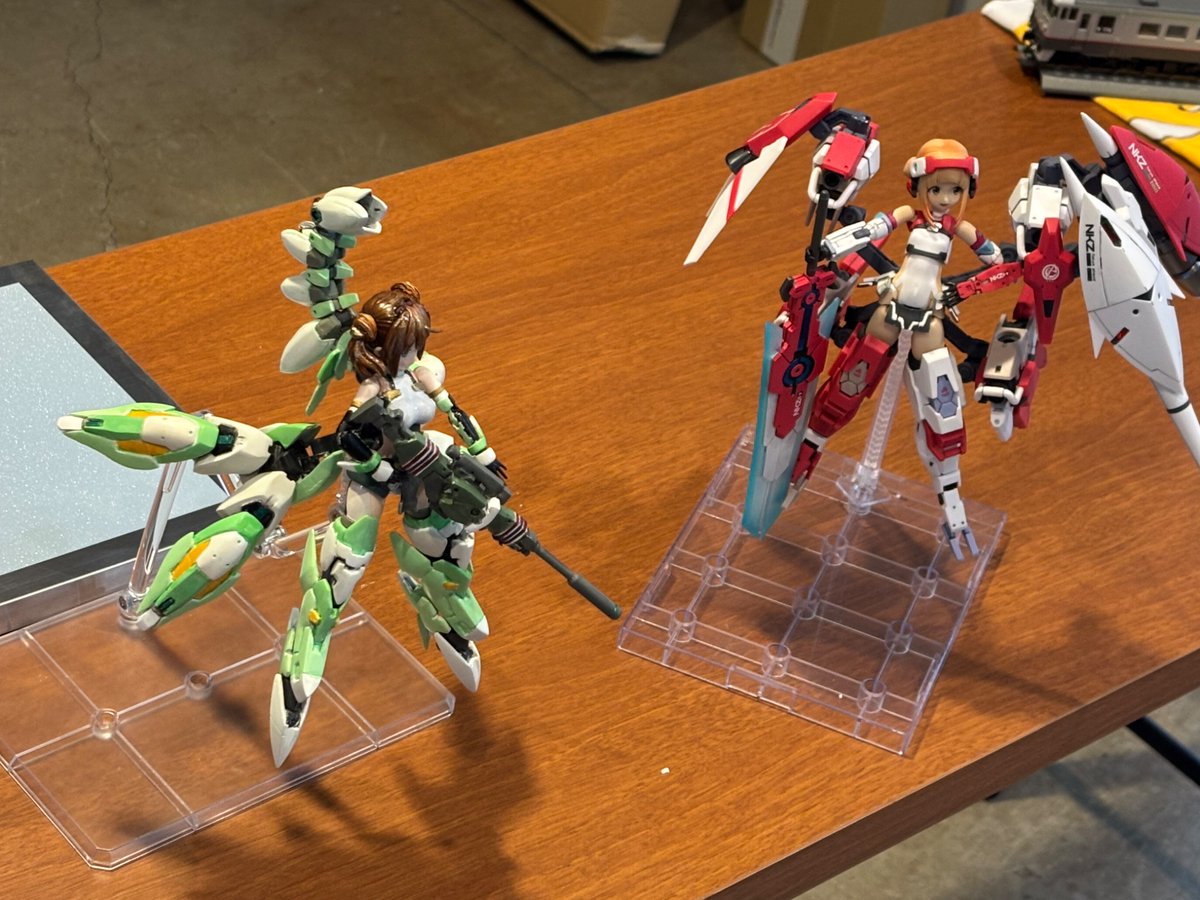 Qfwfq_tw's tweet photo. ヒマなのでちょっとお色直し
のどかギアにボリューム負けてないな
#アリスギア https://t.co/oPWFS3zRA8