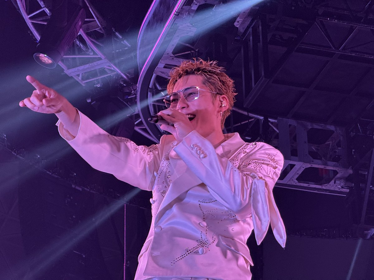 SHOKICHI_927's tweet photo. みなさんこんにちは☀️
SHOKICHIさんマネです！

本日は
#WHATISEXILE FINALです！

みなさん一緒に全力で盛り上がりましょう💪 https://t.co/7uavtu63MQ