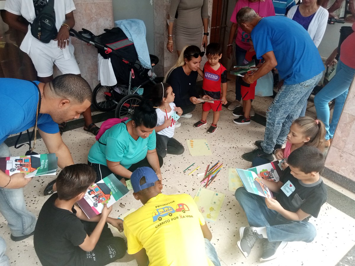 RedHSHProvArt's tweet photo. Este 1 de junio se celebra el XXVII aniversario de fundada la #RedCub+, (Red de Personas con VIH). Es reconocida a nivel nacional e internacional por impactar en la calidad de vida de las PVV, sus parejas y familia mediante la educación de pares.
#FelizAniversario https://t.co/94w8IWuvI2