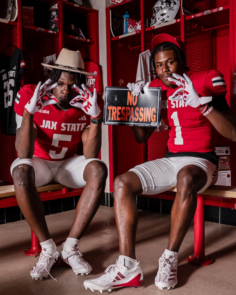 jataylor083's tweet image. Wtw Jax State? #AKC🐓 #notcomitted
@OldGoldFB @JaxStateFB @Rivals @RivalsFriedman @ChadSimmons_ @TDARecruiting @247recruiting @HallTechSports1