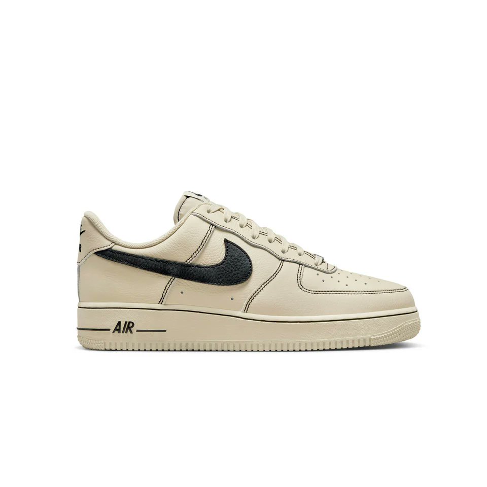 snkr_twitr's tweet photo. AD: Dropped via Grinmore

Nike Air Force 1 Low Canvas 'Photon Dust/Game Royal' https://t.co/Dba6XBwEli

Nike Air Force 1 Low 'Light KhakiBlack' https://t.co/De8mI5RyUn

Jordan Retro 3 'Black Cement' (size 12 only) https://t.co/y4EEMzWcgV https://t.co/e7DuVDqoMg