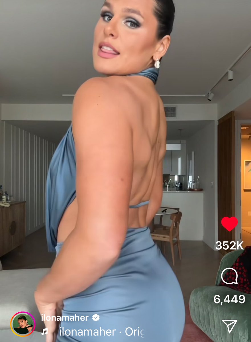 I have a girl crush on Ilona Maher’s back. Good lord.