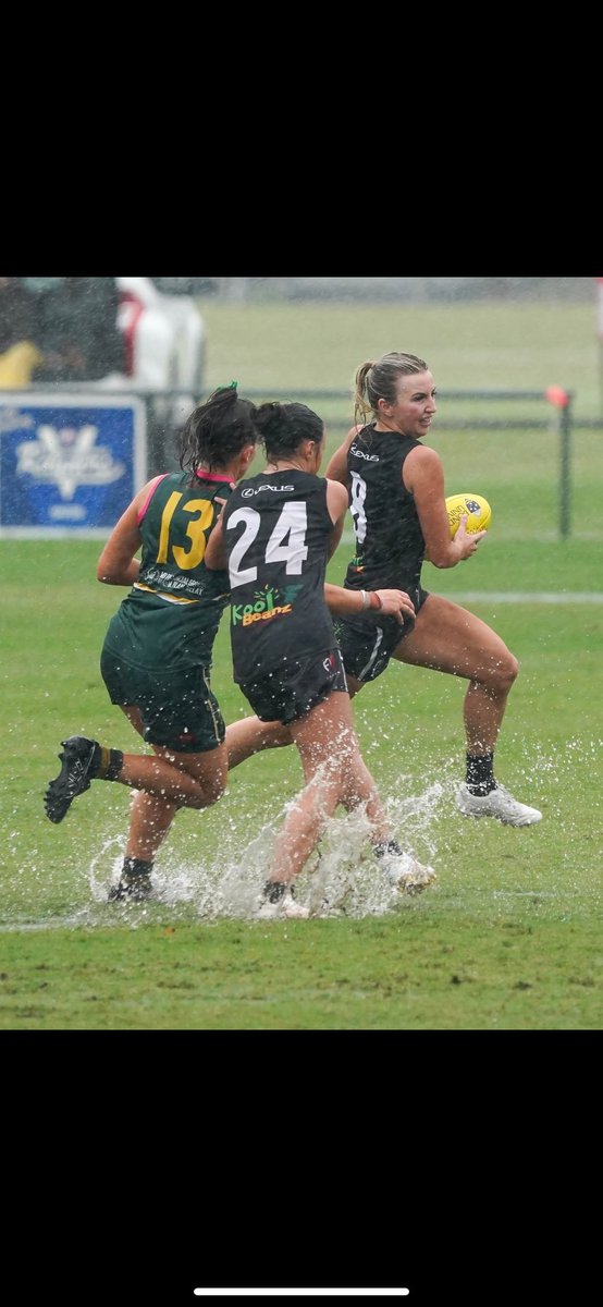 Bit of H2O fell on us in win number 7.
Girls had fun in the rain, capped off with a dance off at 1/2 time to stay warm.