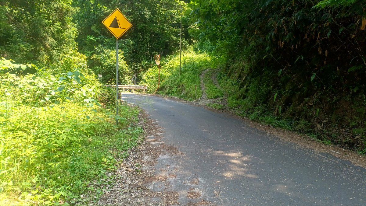 左と右
どっち！？