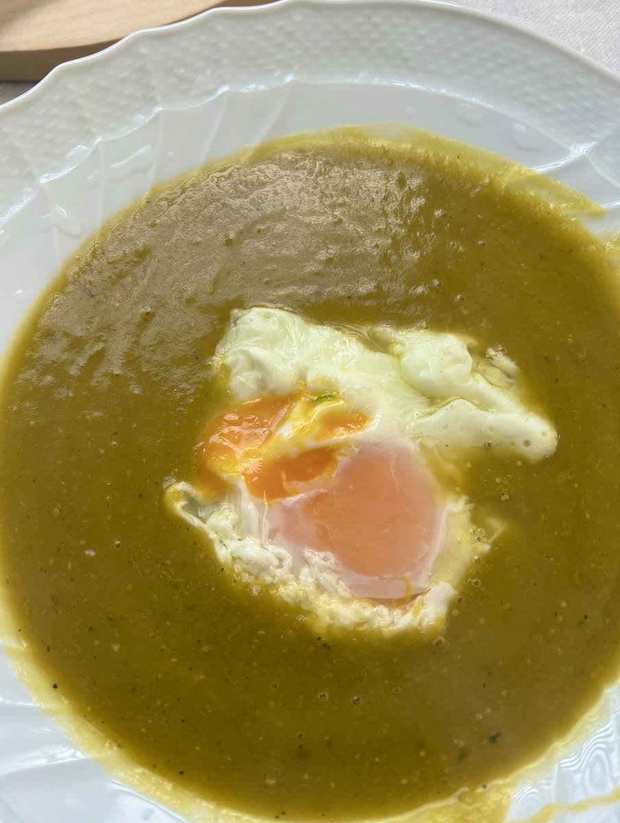 doiyoshiharu's tweet image. 日曜のすーふ。