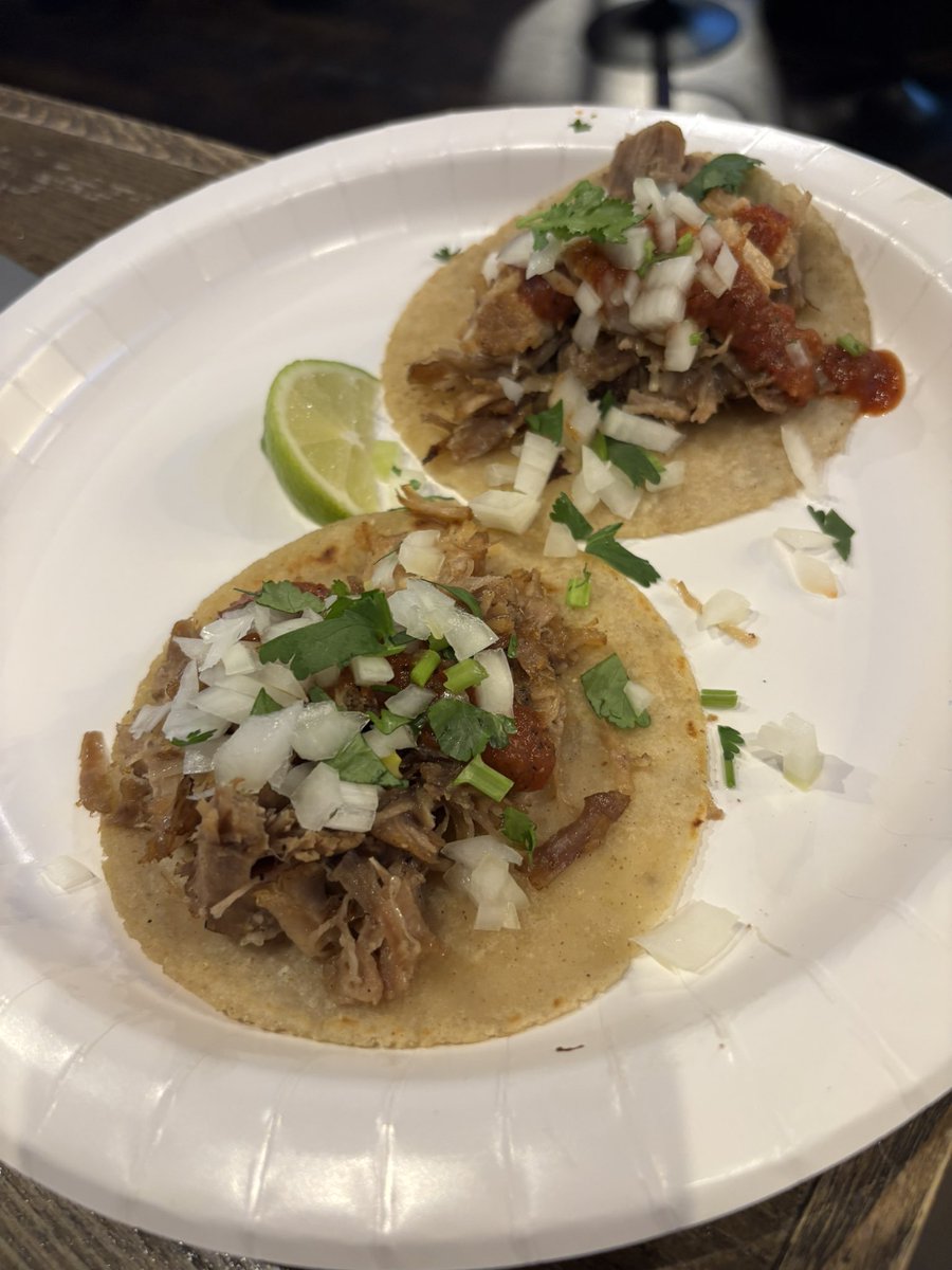 【出店情報】
出張タコス屋「SAPPORO TACOS CLUB」が週2日ペースで出店中。
美味しいタコスとお酒で楽しんでください。

6月出店スケジュール
6/3(火)
6/4(水)
6/10(火)
6/11(水)
6/17(火)
6/18(水)
6/24(火)
6/25(水)
6/29(日)
18:00~23:00 LO

SAPPORO TACOS CLUB Instagram
instagram.com/sapporo_tacos_…