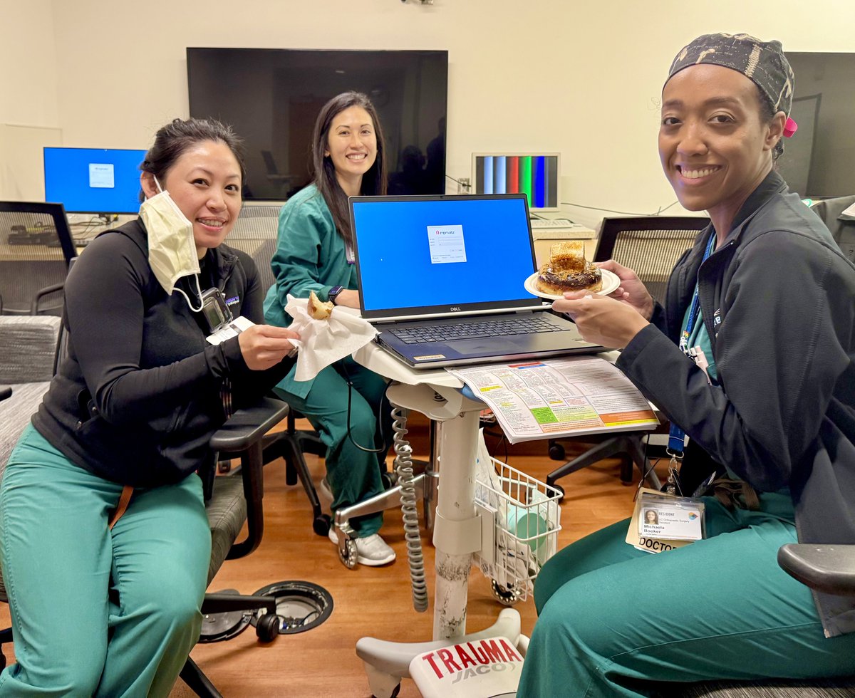 TraumaDocSF's tweet image. Celebrating a birthday on morning rounds is a great way to make the teamwork better. It is always the small things that make the team function more efficiently and make us happy. Happy Birthday!