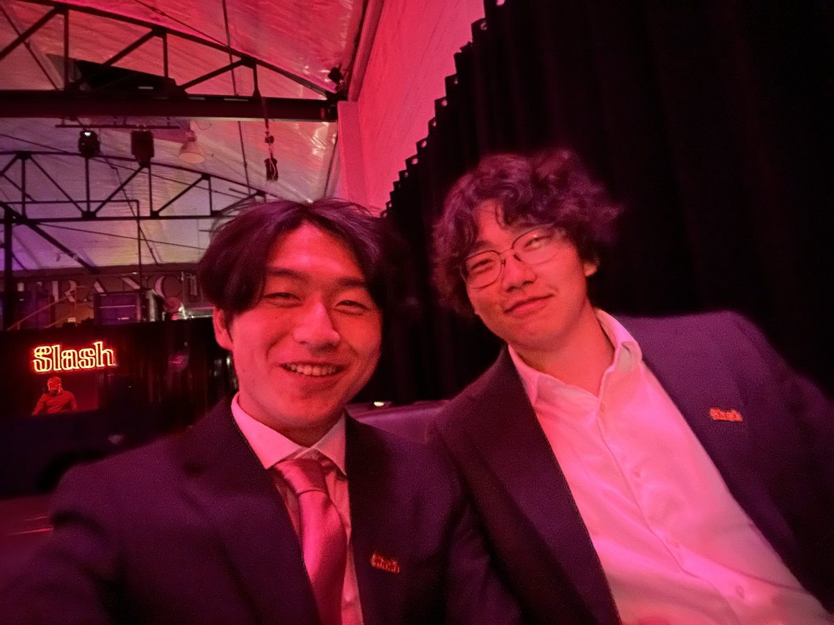 z54deng's tweet image. With fav (and only) gym partner @jasondev0 td at the slash party