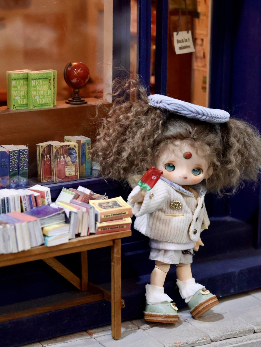 😋🍦🍦

#지햇님 #루나하로 #버터크림 #꿍이마을