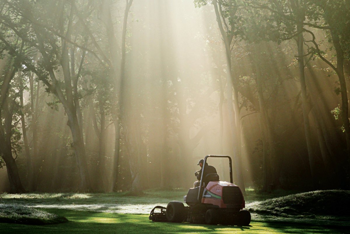 Great photo to accompany our June Turf Tip

"Watch the Smith Kerns model for summer #DollarSpot pressure, to time your Ascernity applications."

Find out more on the link ⤵️

syngentaturf.co.uk/ascernity-pays…