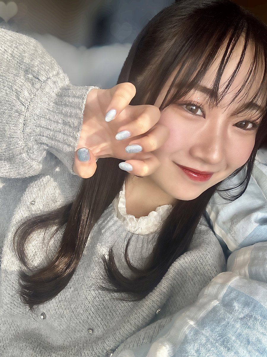 💛自己紹介💛

💛呼んで〜❕
えまチ

💛誕生日
11月19日生まれ

💛大好き
アイドルアニメ、MARVEL、おしゃべり

💛メンバーカラー
ビタミンカラーのイエロー❕

雛桜のえまです🌸
弾ける笑顔でみんなに元気を届けます😆