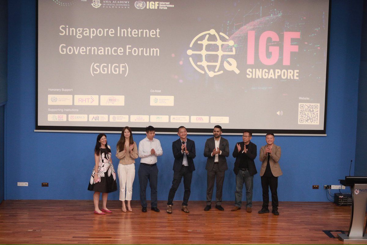 LingoAI_io's tweet photo. Last Friday, @LingoAI_io CEO @UnaWCX spoke at the inaugural ceremony of the @singaporeigf 🇸🇬 Singapore IGF, held during the World Digital Economy Summit

She shared insights on AI, data sovereignty, languages, and culture, highlighting how LingoAI is built on Sir Tim Berners-Lee’s #SOLID and @inrupt and @MetaLifeSocial to empower individuals through data autonomy, together with distinguished panelists AI Scientist, Dr. Eric Tan, Assistant Director of @IMDAsg , Prof. Sun Sun Lim, Vice President of Singapore Management University, and Sameer Gahlot, Chair of Asia Youth IGF.

🌍 Ambassadors from 9 nations, along with a former Minister and Member of Parliament, joined the Summit—marking a global step forward for ethical AI and inclusive digital governance.