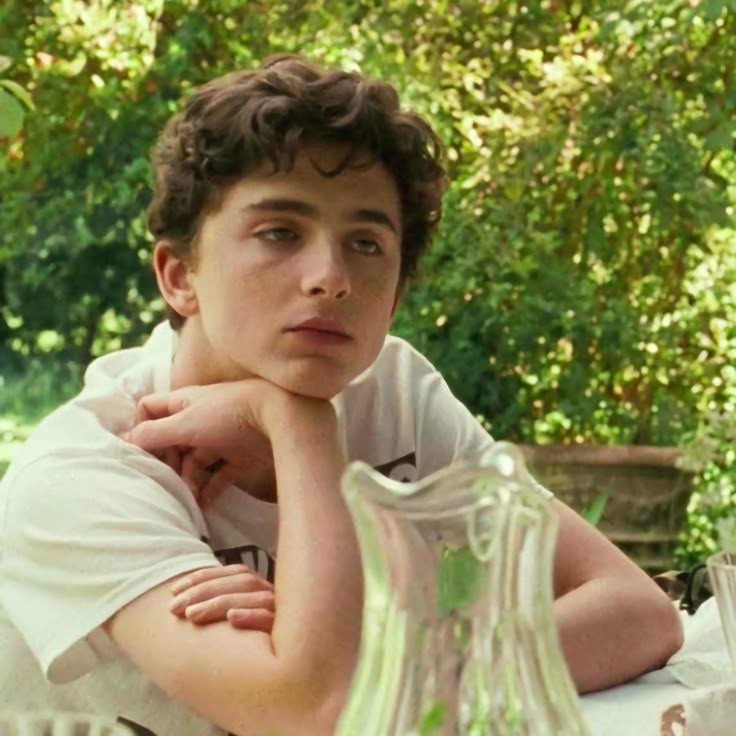 rkiveofvante's tweet photo. happy first day of pride month to the elio(s) https://t.co/6uX2KXvAHD