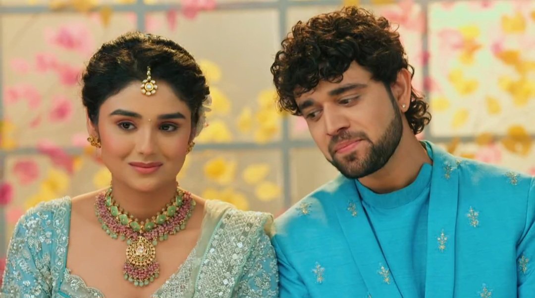 whos_saanvi's tweet photo. Seven years later, Abhiru have settled in Japan😍 both succeeding in life. Abhir is a music teacher at Daksh’s school, while Charu has landed a great job (perhaps still continuing as a lawyer?) Many wished for their downfall, but they remain together and independent😌✨️ #yrkkh https://t.co/xhbjJ2rZUd
