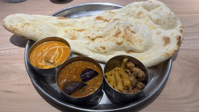 久しぶりにナン食べた 