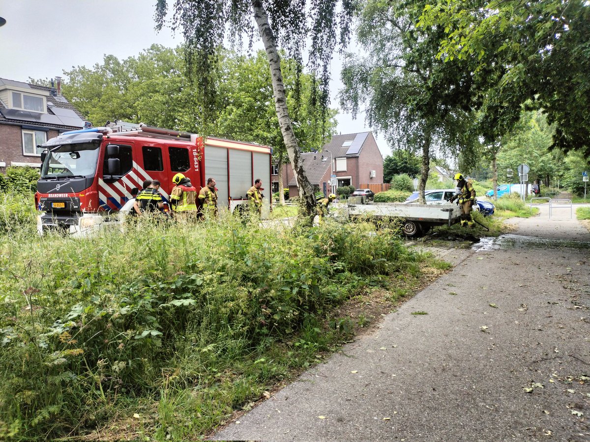Aanhangerbrand aan de Zuidwende geblust door brandweer