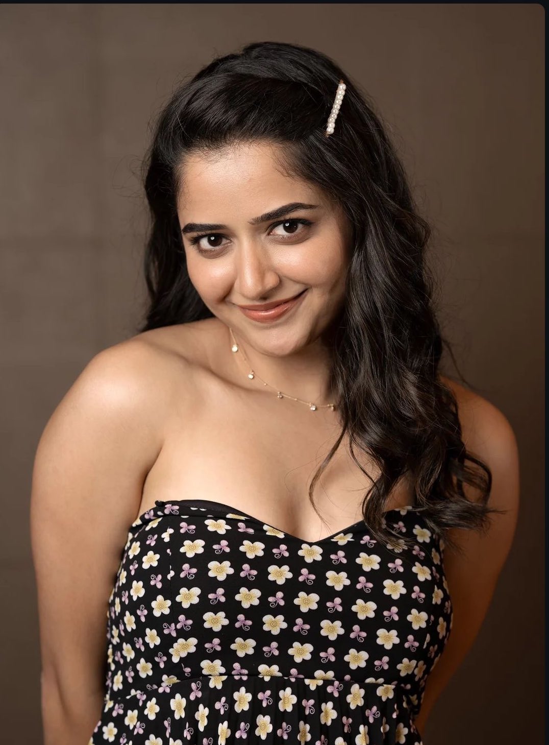 GsVSHM7aAAAORHz?format=jpg&name=large