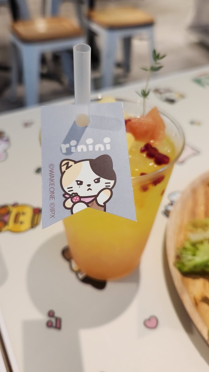tokyoshibuyan's tweet photo. うちは先週の金曜日に食べ納めしたけど、今日でZeroni cafe最終日だね。
お店の人から聞いた話だけど、結構なまでに人気みたいだよ。
私も全メニューも制覇したし、また次はどうなるか分からないけどひとまずはお疲れ様🍵
#zeronicafe
#zeroni
#ZB1
#ゼロニカフェ
#ZEROBASEONE https://t.co/OTJiyQasc1