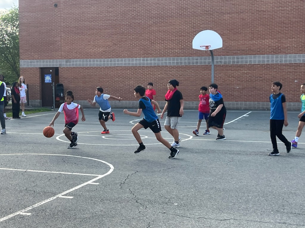 Mada Gray (@whetstonecsl) on Twitter photo Goals: Decreasing office referrals & targeting chronic absenteeism. <a href="/480Cares/">480Club</a> sports mentors collaborate w/<a href="/Whetstone_ES/">Whetstone ES</a> Flag Football & Basketball mentees celebrate w/a joint community game. Our cheerleaders cheered us on! <a href="/CSconnect_MCPS/">MCPS Community Schools Team</a> Goals: Decreasing office referrals & targeting chronic absenteeism. <a href="/480Cares/">480Club</a> sports mentors collaborate w/<a href="/Whetstone_ES/">Whetstone ES</a> Flag Football & Basketball mentees celebrate w/a joint community game. Our cheerleaders cheered us on! <a href="/CSconnect_MCPS/">MCPS Community Schools Team</a>