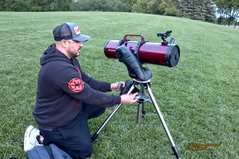 AstronomerJoe's tweet photo. More laters....but this Chicago Astronomer appearance at Horner park Saturday evening...went by much too fast...
Astro Joe https://t.co/HDJgnxXK3W