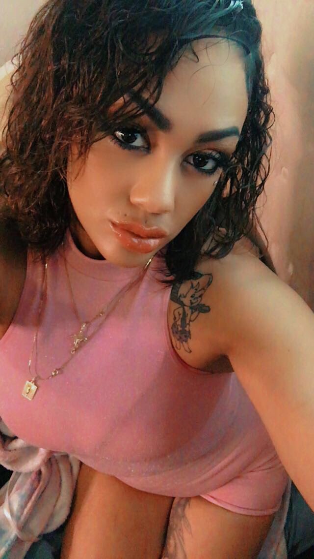 AvaAdore24's tweet photo. Yellabones for the win ❤️ https://t.co/KO7orJqJx0