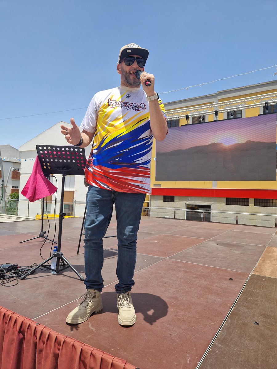 ucve.grancanaria@gmail.com tweet media