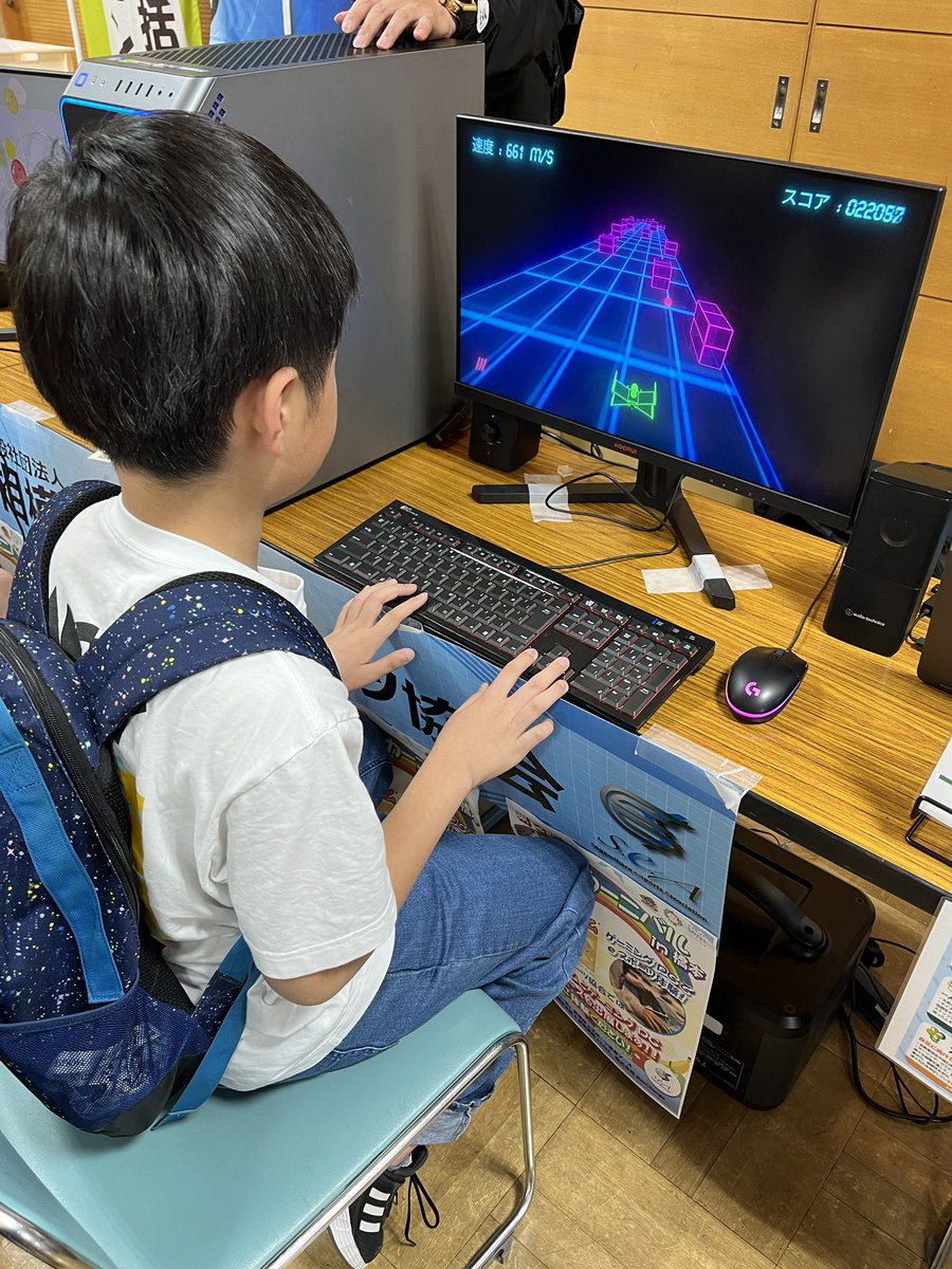 今回、福祉イベントのeスポーツブースでゲーミングPC体験を行い株式会社ビット・トレード・ワン様のキーボードを使用させていただきました。