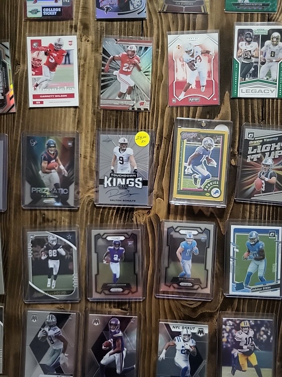 raphins2's tweet photo. Sports Card lots https://t.co/e8rAz5GE4s