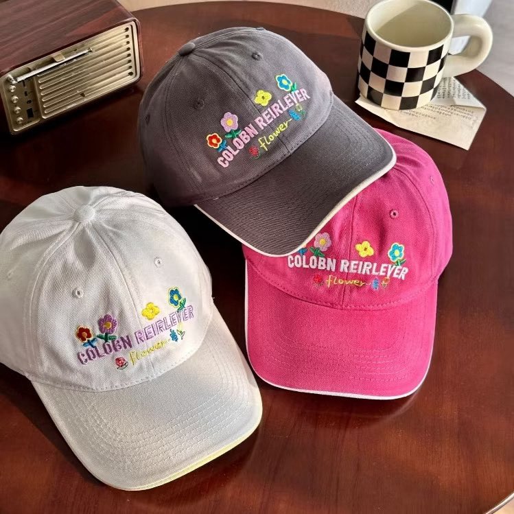 ￼หมวกเบสบอล แบบนิ่ม ปักColobn Flower มี 7 สี  🎀
มีคุณภาพสู สไตล์เกาหลี 
🍊พิกัด : s.shopee.co.th/3qB01mXsFp