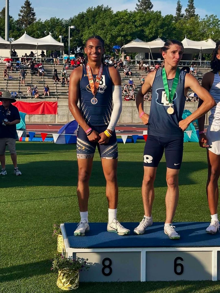 AthleticsNusd's tweet photo. 👏🏽👏🏽👏🏽 @IHSTigerSports @JosiahAmey is #8 in State in the 110HH &amp; Jaeden Goodman is #2 in State in the High Jump! Amazing season #futureisbright
@CIFState @cifsjs @SacBee_JoeD https://t.co/IMo9997XHS