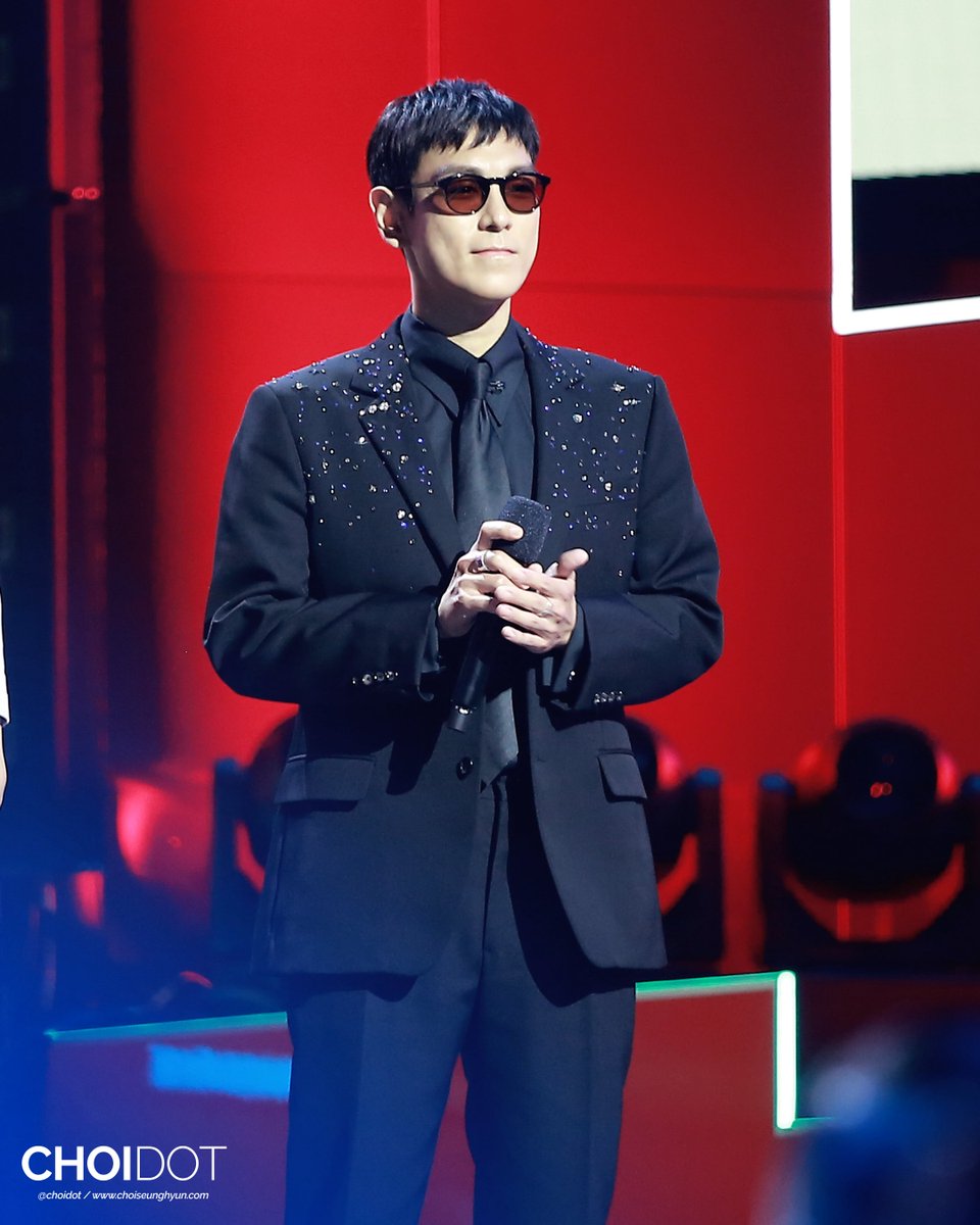 choidot's tweet photo. [#TOP NEWS] 250531  #최승현 ‘NETFLIX  TUDUM  2025 ’ PHOTO UPDATE ! 

배우 최승현의 새로운 Chapter에서, 의미있는 순간으로 기억될 오늘❣️ 오늘 정말 멋졌어 💗💗💗

#탑  #TTTOP #CHOISEUNGHYUN