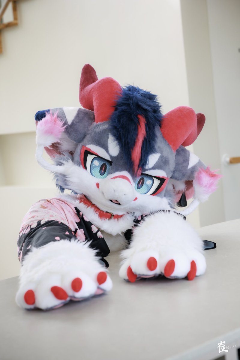 여기!☺️

#FursuitEveryday