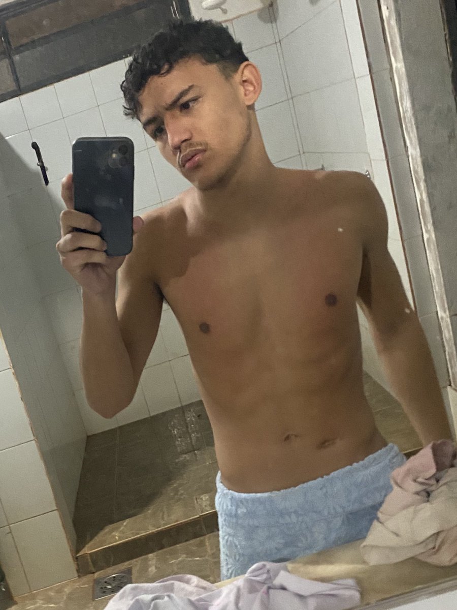 Cadê mais 3 pass p lotar esse vestiário? 🫣
