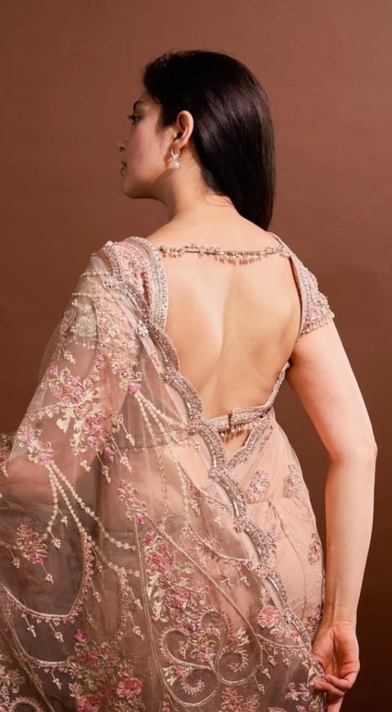 GsVaQyJXYAAYyDq?format=jpg&name=medium