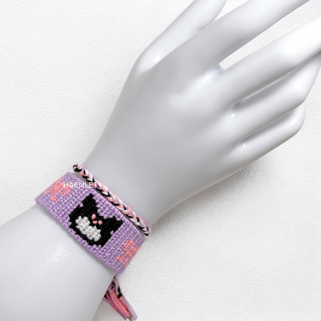 haenlet's tweet image. こんにちは☀️
本日よりオンラインショップ
【BOOTH】が新しくオープンしました!
こちらではイメージカラーやモチーフを使用した
二次創作品の販売を行っております💖
オープン品を飾るのはマイメロとクロミちゃん(風)✨
是非ご覧ください 🎀🎶
🫶🏻 haenlet.booth.pm