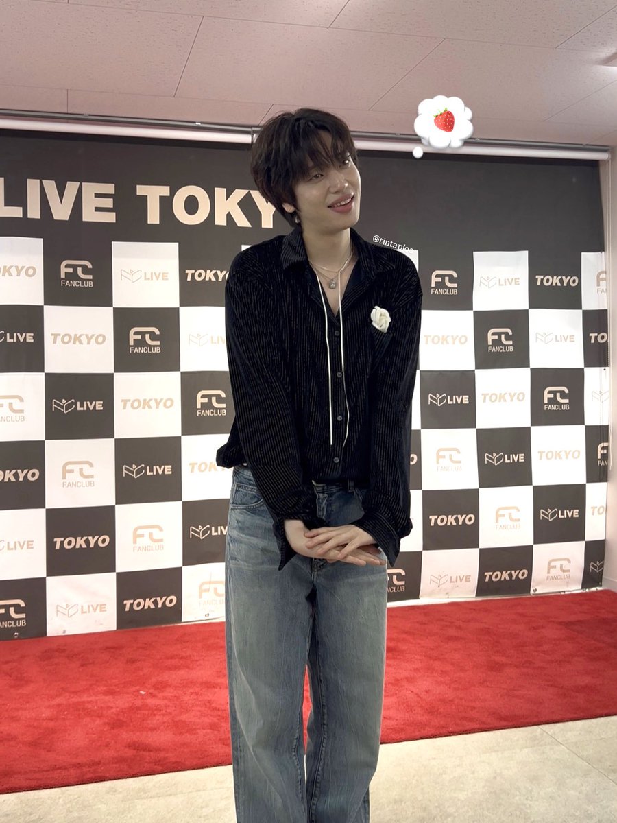 tintapjoa's tweet photo. 2025 #NIEL LIVE EVENT IN JAPAN 도쿄
250531 #니엘 #틴탑 #TEENTOP 2부 포토타임

울고싶어 질 때도 미소짓게 만드는 마법🧚🏻✨
바나나 니엘🍌 딸기 니엘🍓 사과 니엘🍎 https://t.co/mdfqrom6YE
