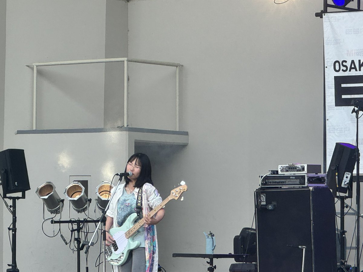 ☆オリジナル部門☆

12組目は名古屋市立名東高校の皆さん！！
曲はオリジナルで｢銀色の、都心｣です

 #軽音フェス  #軽音フェスティバル