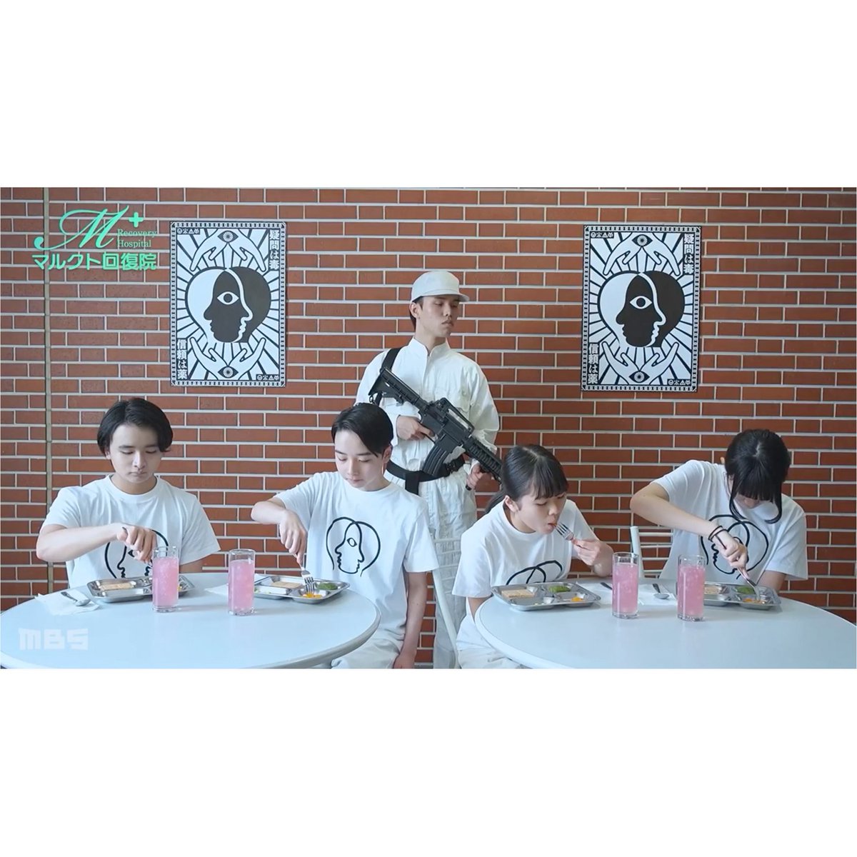 MBSで深夜放送中の「マルクト情報テレビ」に登場するキャラクターやポスターをデザインしています。Tverでも観れますので体調の良い方は是非！
tver.jp/series/sro8gya…