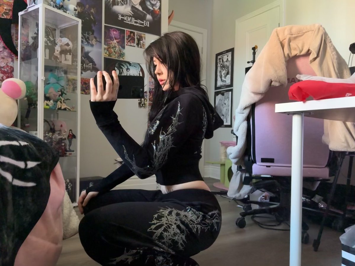 Laurinchhhe (@laurinchhe) on Twitter photo 