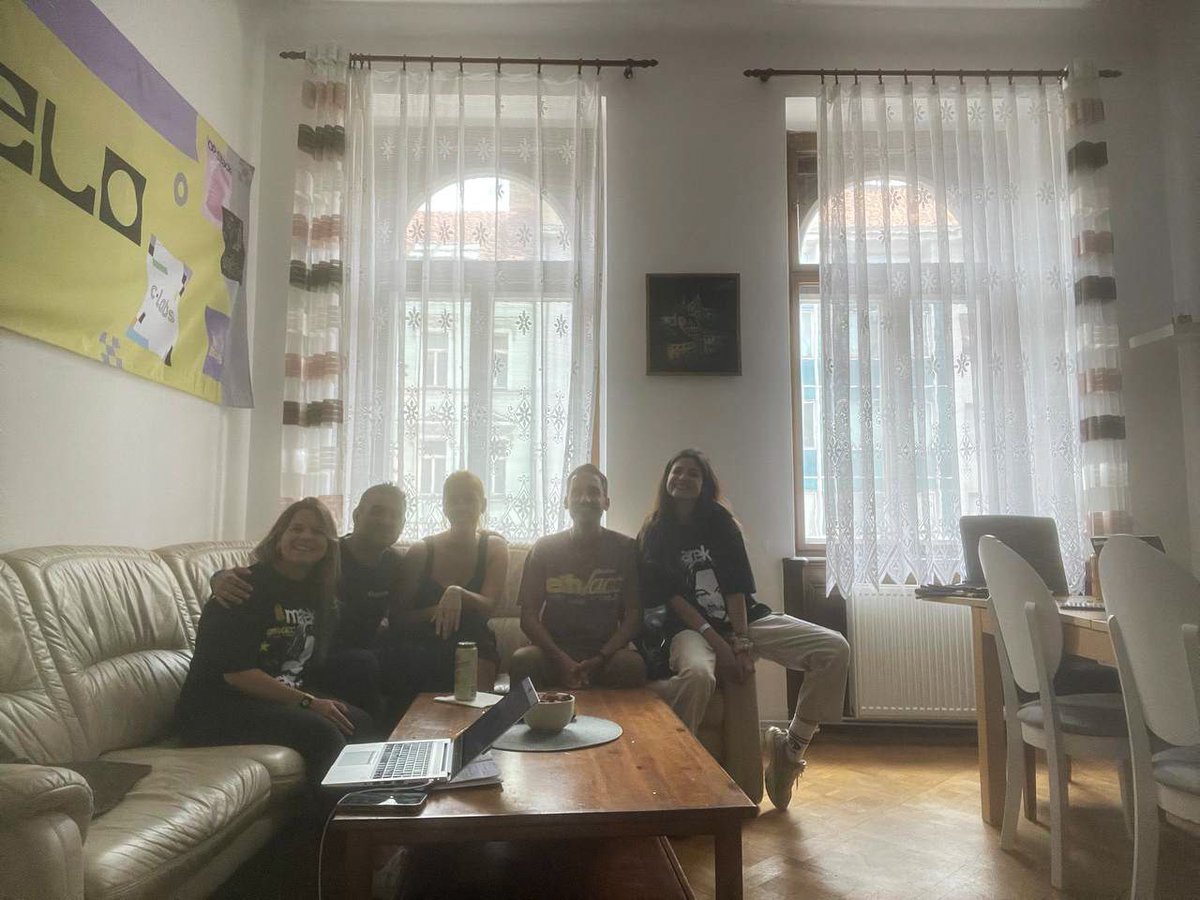TerezaBizkova's tweet image. Prague was... pretty epic. 💙💻
My @EthPrague talk: youtu.be/ERu3DO8JIJ8?si…