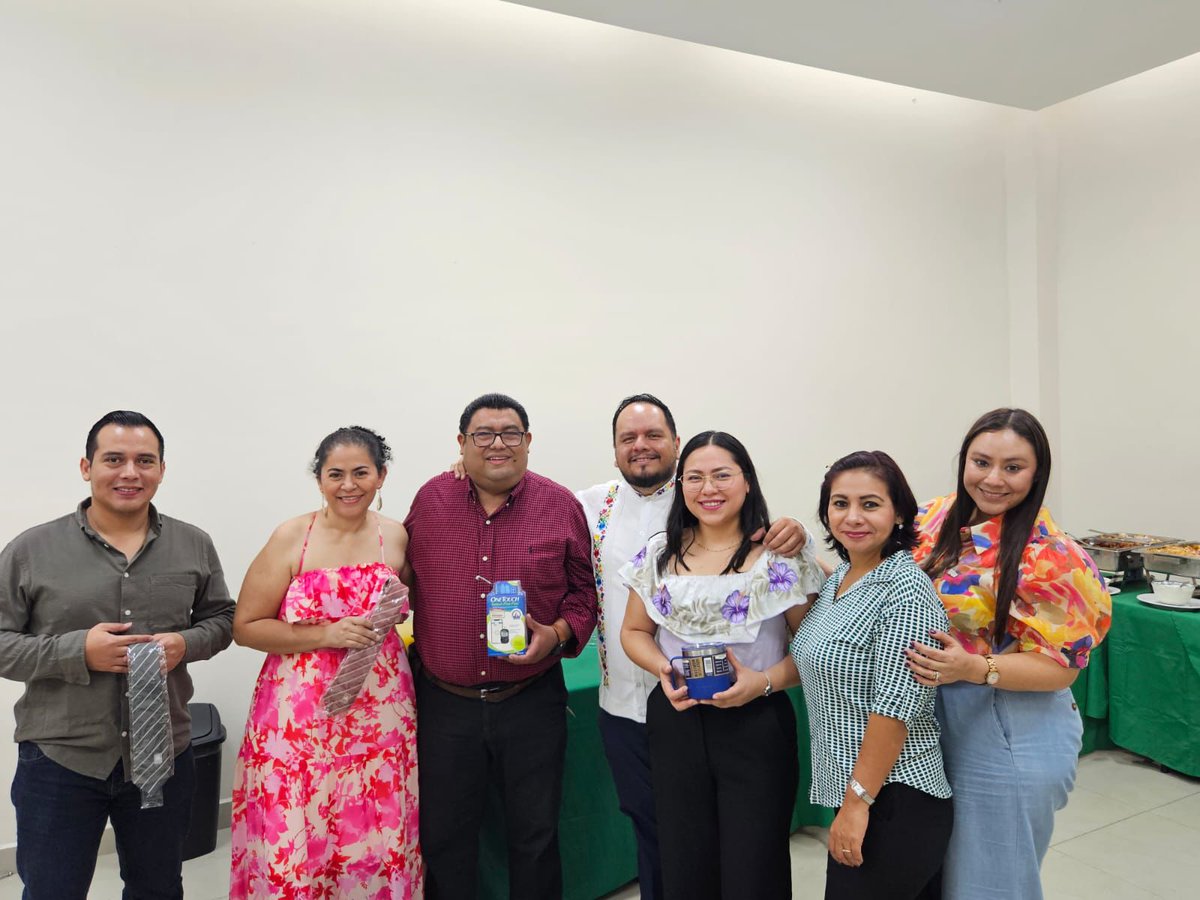 comeftab's tweet photo. Este año, el COMEFTAB celebró con entusiasmo el Día del Médico Familiar, reconociendo la valiosa labor de quienes día a día entregan su vocación y compromiso al cuidado de las familias tabasqueñas. https://t.co/ERnAYzoNfj